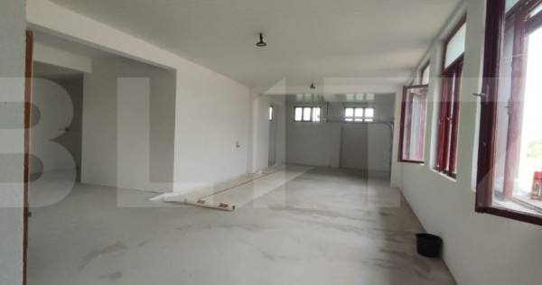 De v&acirc;nzare &ndash; Clădire, spațiu comercial &icirc;n com. Unguren