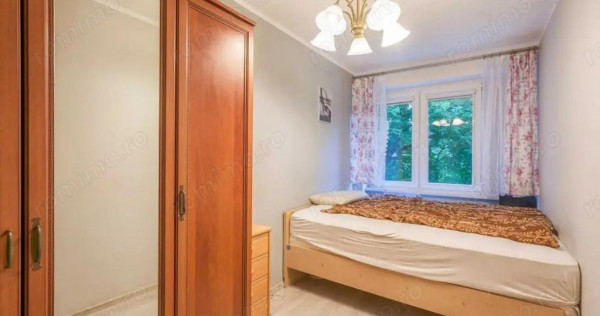 Garsoniera in zona Universitate