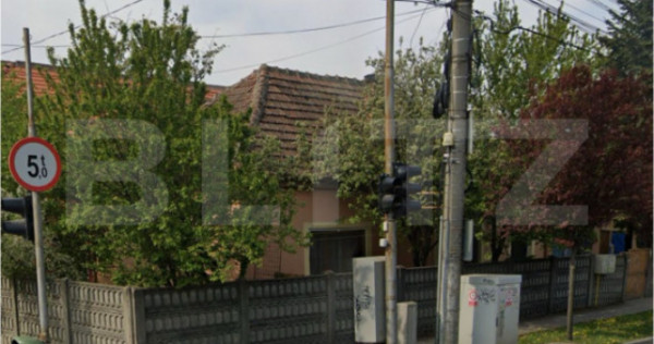 Casă individuală de vânzare, zona Mahala artera principal