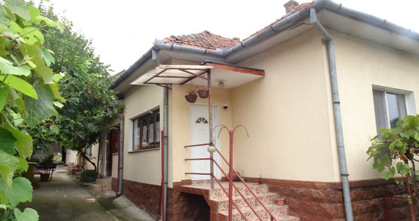 Vand casa in Deva compusa din doua corpuri, Calugareni partea de jos