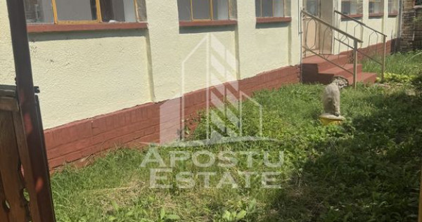 Casă unifamilială cu teren de 1504 mp