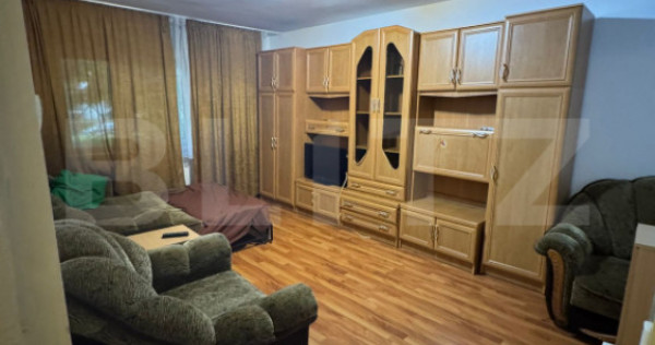 Apartament 3 camere de inchiriat, zona 13 Decembrie