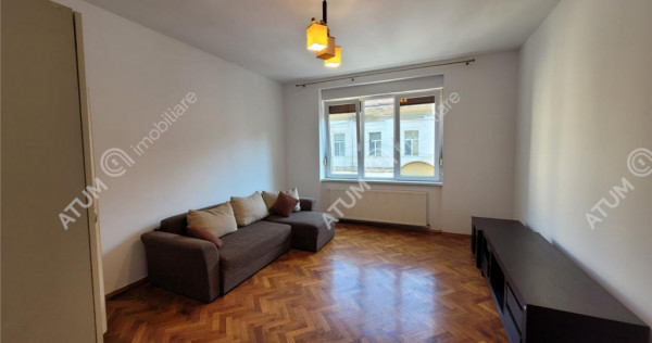 Spatiu birou decomandat cu 2 camere 2 bai balcon parcare Cen