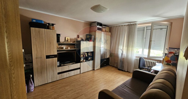 Apartament cu 2 camere de vânzare în zona Precista