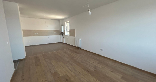 Casa Nobel - 3 camere, 2 bai, decomandat, spatios, parcare, Tractorul!