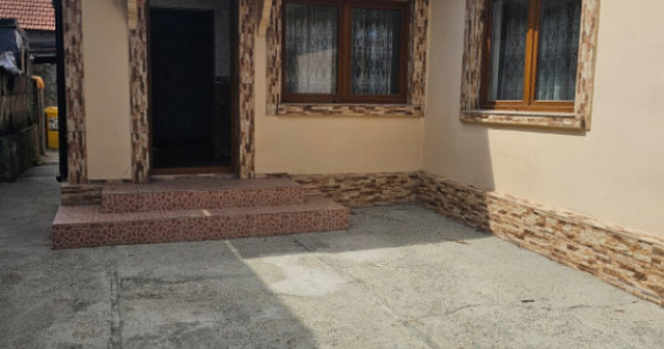 Casa de vanzare - zona Bratianu