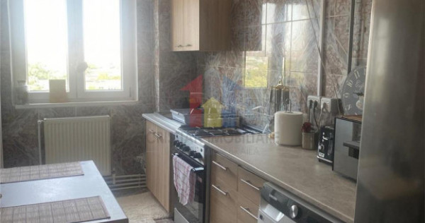 2 camere confort 1 decomandat, etaj intermediar, Mobilat si