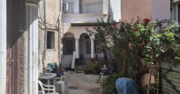 Unirii Mitropolie apartament 2 camere in vila