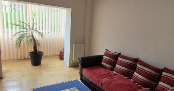 Apartament 2 camere decomandat bloc vila Racadau