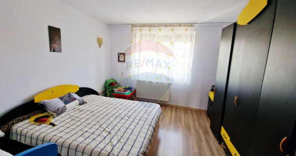 Apartament spațios cu balcon – P. Neamț