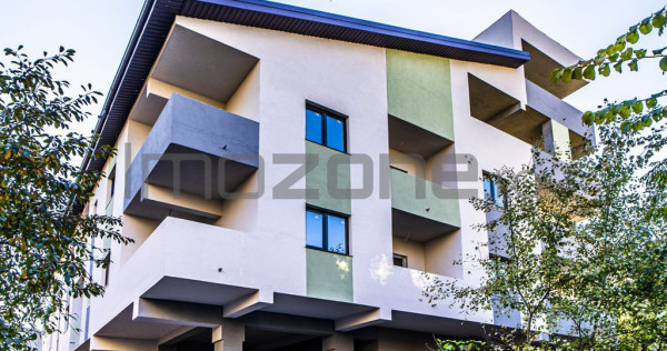 Ap. 3 Camere, 87 mp, decomandat, 2 balcoane, zona de case...
