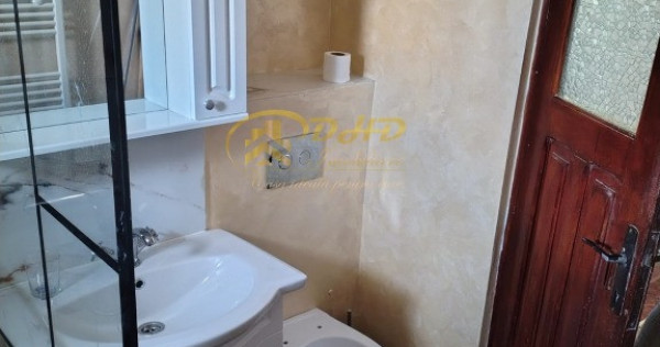 Apartament 3 camere decomandat in zona Canta