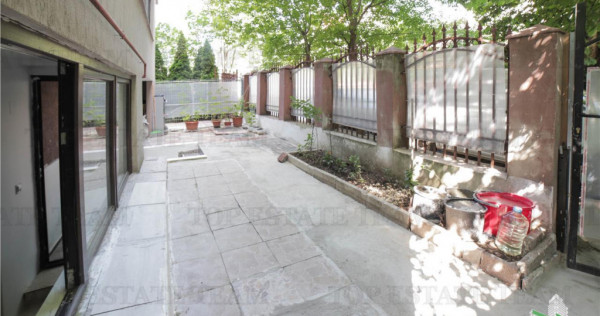 Apartament 2 camere si curte de 37 mp, aproape de Scoala 179