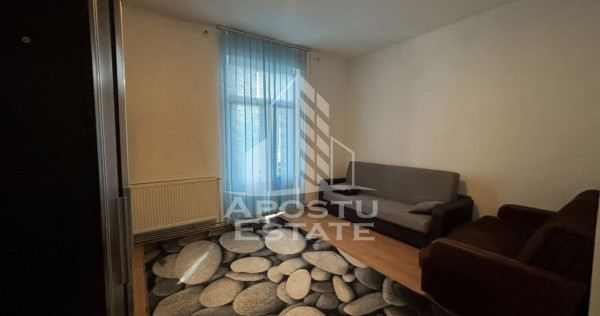Apartament cu o camera in zona Medicina, centrala proprie