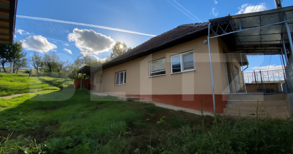 Casa traditionala din piatra, modernizata, la doar 22 km de