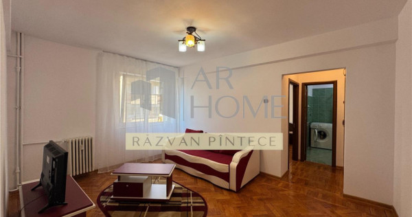 Apartament 2 camere, renovat, ultracentral, Ploiesti