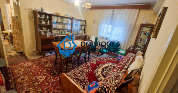 PIATA VECHE- 3 CAMERE, PARTER ,CENTRALA GAZ