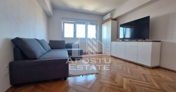 Apartament cu 3 camere, 85 mp utili, zona Centrala