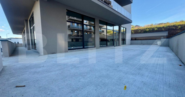 Spațiu comercial de închiriat – 182 mp + terasă 110 mp