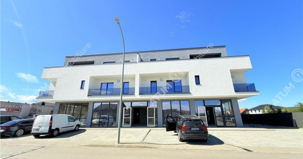 Apartament cu 3 camere terasa 40 mp 85 mp utili si 2 locuri