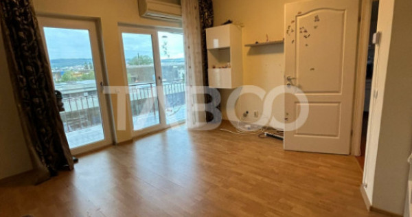 Vanzare apartament cu 2 camere decomandate + parcare in vila