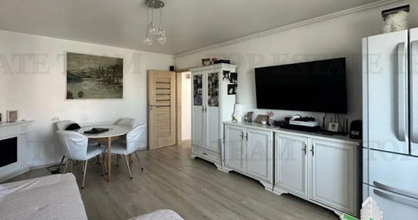 Duplex de 90mp cu 2 locuri de parcare (contra cost), Constan