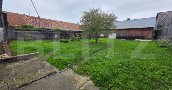 Casa de vanzare, cu 4 camere, 80 mp, satul Dorolea