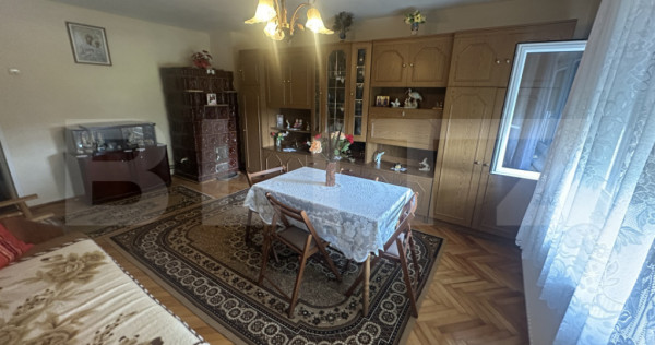 Apartament decomandat cu 3 camere, 78 mp, zona Carpati 2
