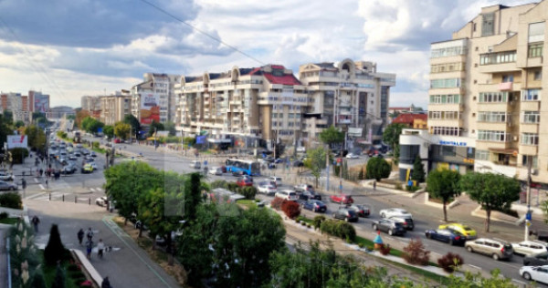 De închiriat – Apartament 2 camere, 85 mp, ultracentral,