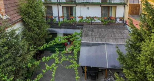 Pensiune cu 30 de camere si sala de evenimente