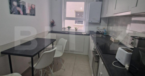 Apartament cu 3 camere, 76 mp, decomandat, loc de parcare -