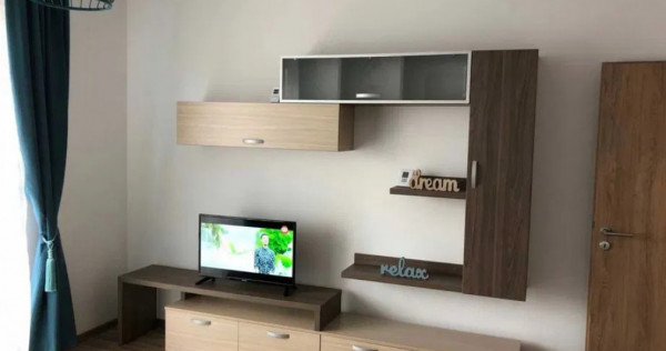 Apartament modern cu 2 camere, terasă și boxă – Tractor