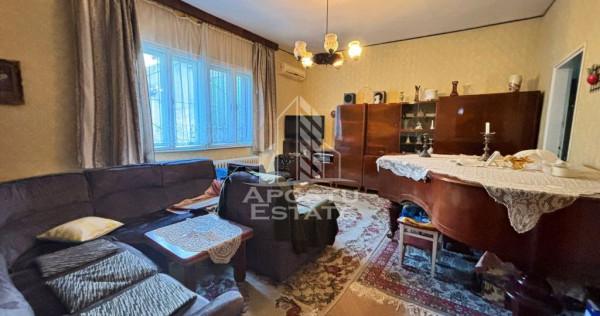 Casa individuala cu 3 camere și 2 bai, in zona Girocului