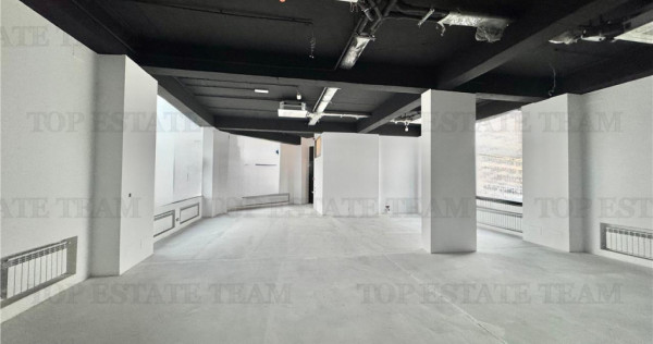 Spatiu office/ Spatiu comercial de inchiriat in zona Central