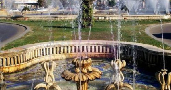 Vanzare apartament 4 camere Piata Unirii fantani, metrou