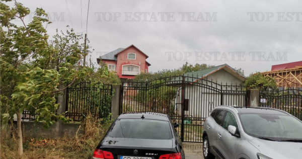 Vila cu etaj in Adunatii Copaceni, p 1 pod garaj anexe,