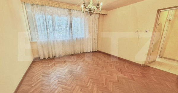 Garsoniera, 31 mp, zona M-uri Cetate