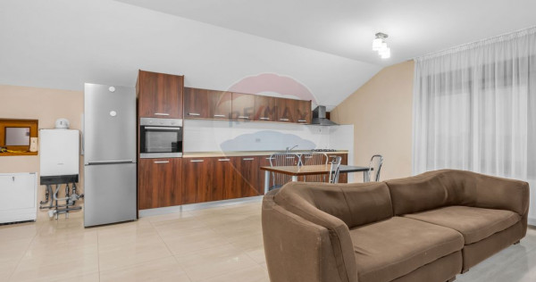 Apartament 3 camere de inchiriat pe strada Andrei Saguna,...