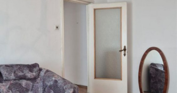 Apartament 3 camere Centrul Civic, 98900 Euro