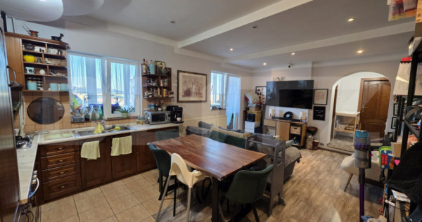 Apartament cu 2 camere, 55 mp, zona Nufarul