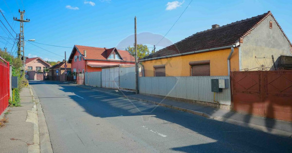 Casă cu 4 camere de v&acirc;nzare &icirc;n zona Dealuri Oradea