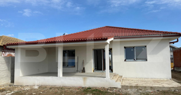 Casa &icirc;ntr-o zonă liniștită, S&acirc;ntandrei, 120mp