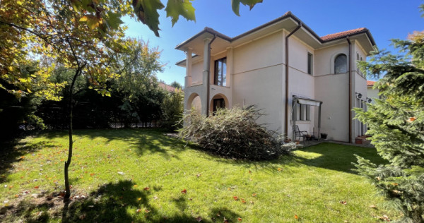 Curtea Domneasca, vilă individuală, 6 camere, 3 bai, garaj