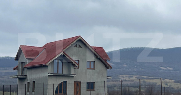 Casa Individuala, 230 mp, 2900 mp teren, 15 km de Bistrita 2