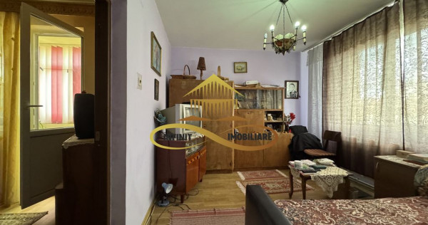 Apartament cu 2 camere cu balcon etaj 3 din 4 - de vanzare