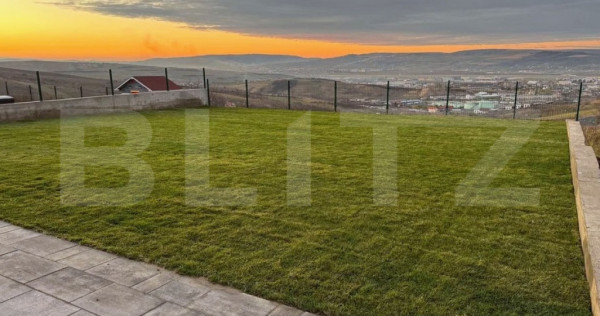 Casă individuală cu priveliște de excepție, zona Cloșca