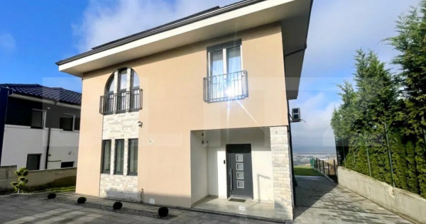 Casă individuală cu priveliște de excepție, zona Cloșca