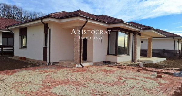 Casa in minicomplex rezidential langa padure Corbeanca