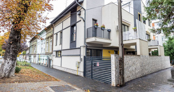 PRET NOU! Apartament nou, ultracentral, cu loc de parcare...