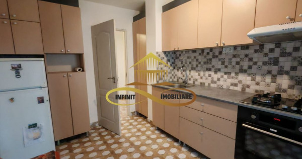 Apartament cu 3 camere de inchiriat